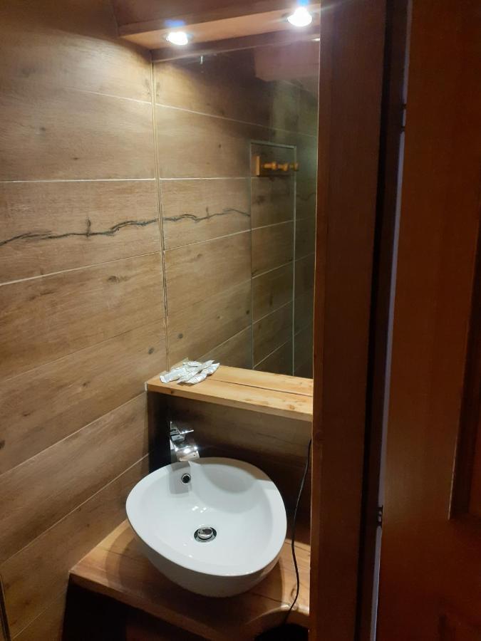 Casa Claudio-Appartamenti In Centro Campitello di Fassa Eksteriør bilde