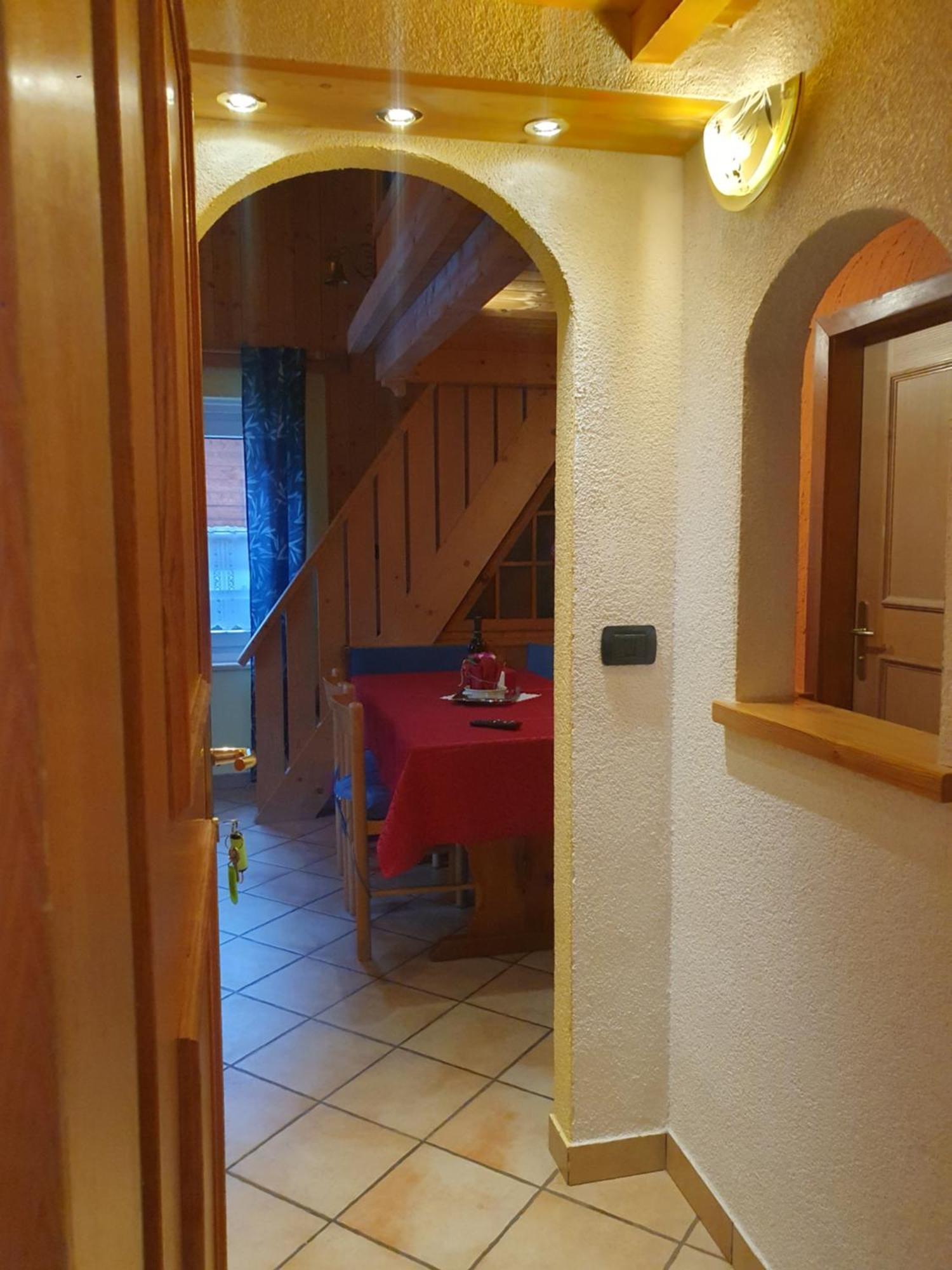 Casa Claudio-Appartamenti In Centro Campitello di Fassa Eksteriør bilde