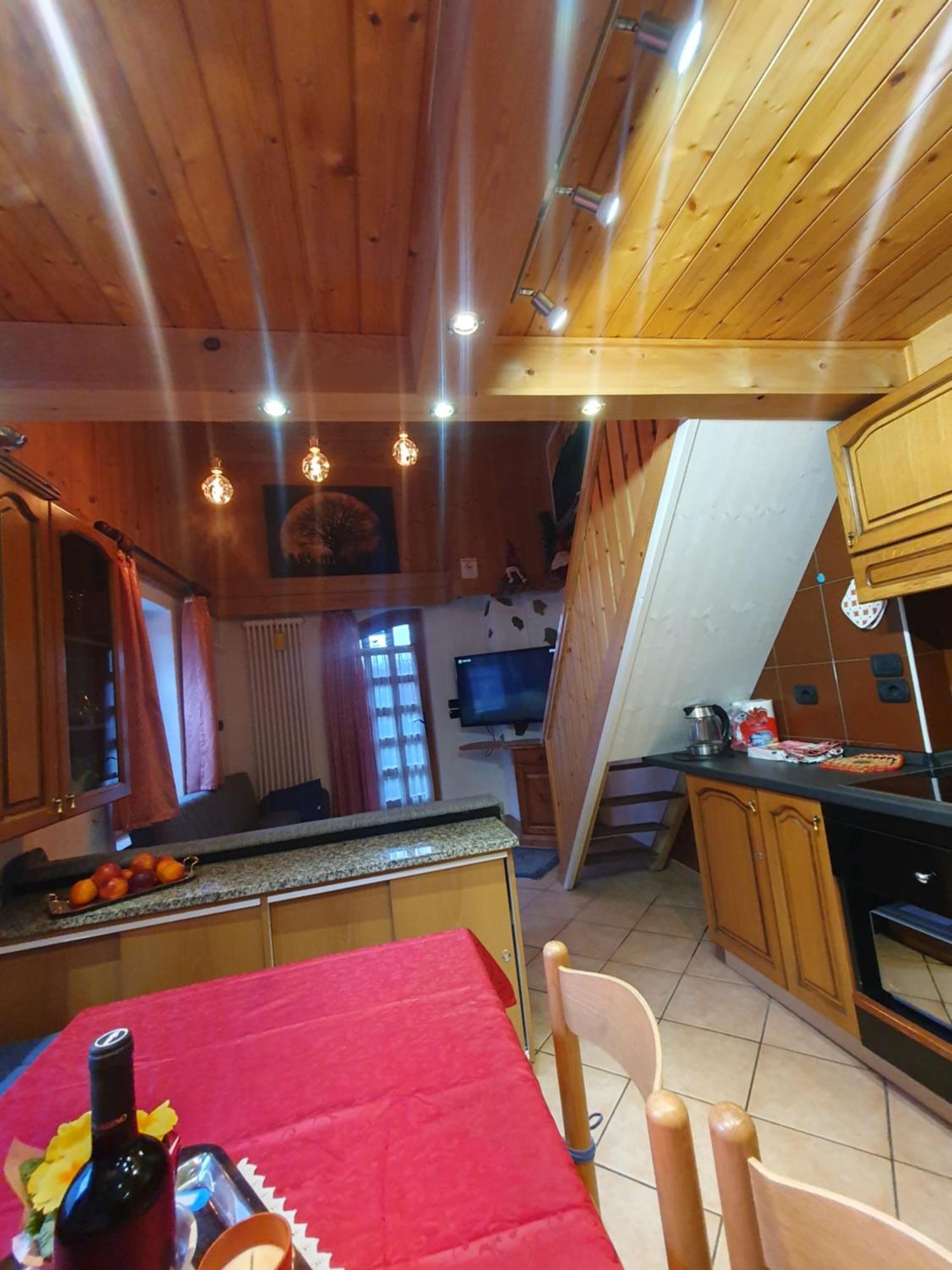 Casa Claudio-Appartamenti In Centro Campitello di Fassa Eksteriør bilde