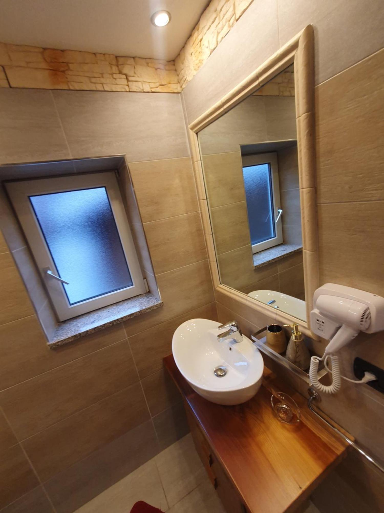 Casa Claudio-Appartamenti In Centro Campitello di Fassa Eksteriør bilde